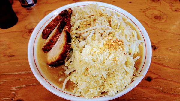 「濃厚ラーメン(麺硬め･味濃いめ･ニンニク増し増し)+豚1枚」@ラーメン幸豚の写真