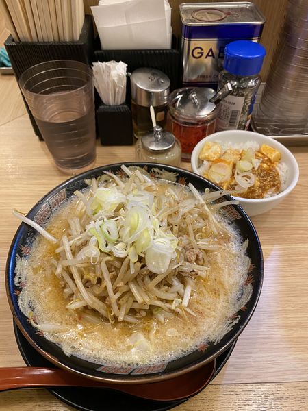 「中華そば・味噌」@スタミナ中華ソバ とみ坂の写真