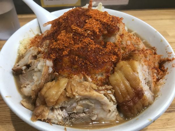 「ラーメン並  豚2枚追加」@デカ盛り戦隊 豚レンジャーの写真