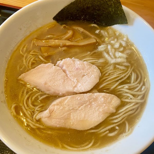 「鶏・煮干しらーめん」@麺家 一鶴の写真