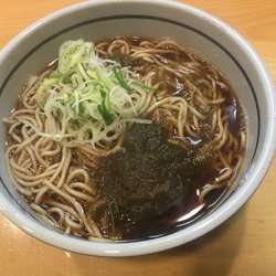 とろろ昆布そば・大盛(¥390・大盛無料)