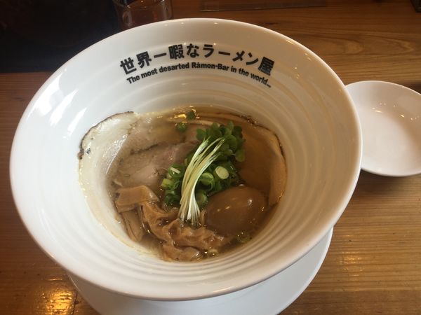 「CAPTAIN GOLD+味付玉子(¥880+55)」@世界一暇なラーメン屋の写真