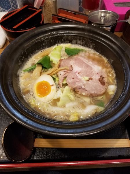 「豚骨醤油ラーメン」@ラーメン猪太の写真