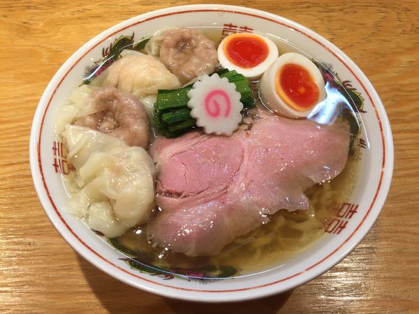 「全部入りワンタン麺 白だし」@キング製麺の写真