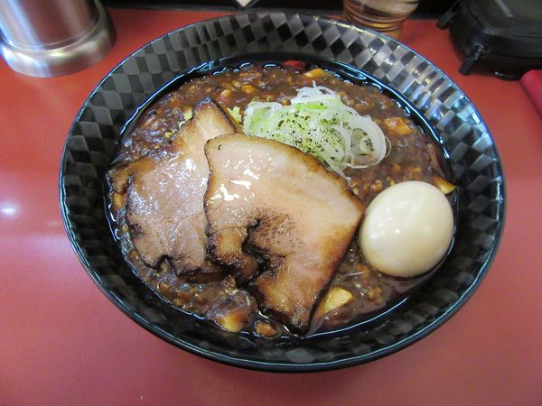 「マーボー冷やし（７９０円）＋特製２１０円」@中華そば 華丸の写真