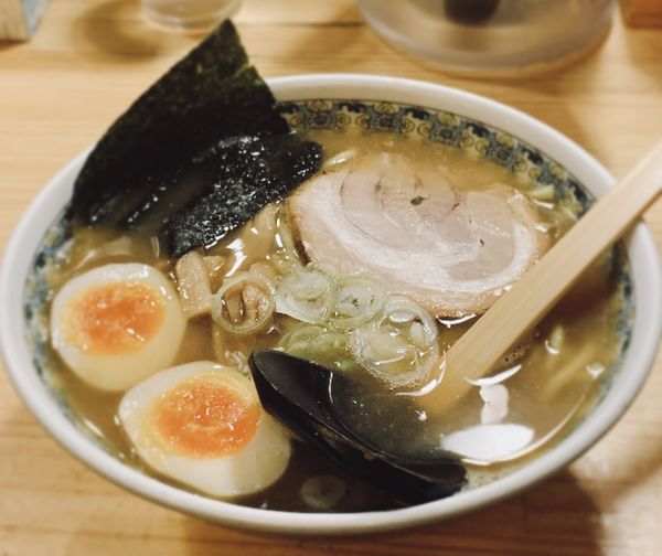 「塩（固め・濃いめ￥820）＋味玉（￥100）」@つけ麺屋 やすべえ 秋葉原店の写真