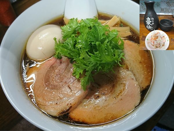 「特製白トリュフ香るシャンピニオン出汁のラーメン ￥990」@epilogue08の写真