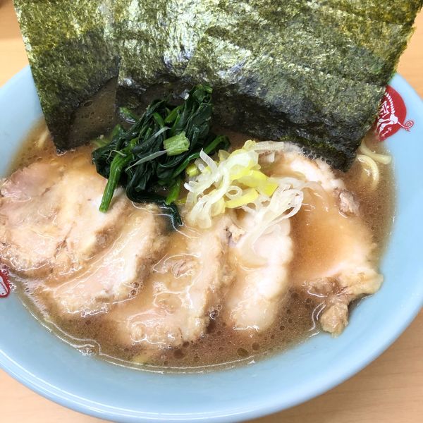 「チャーシューめん」@横浜ラーメン 町田家 新宿南口店の写真