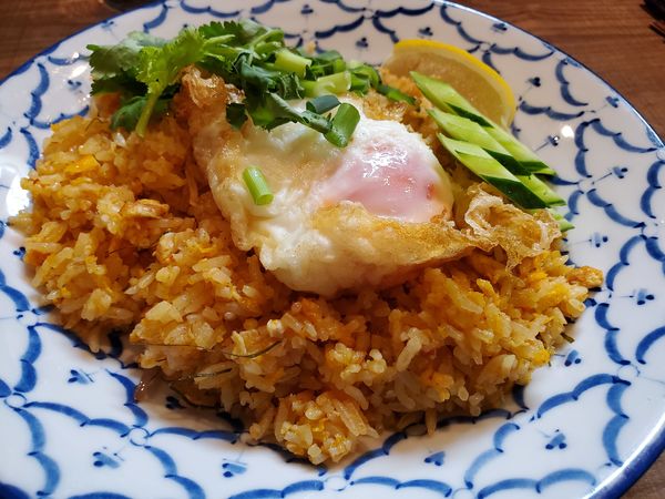 「カオパットムヤム(トムヤムチャーハン)」@Roi khon 浜松町駅前店の写真