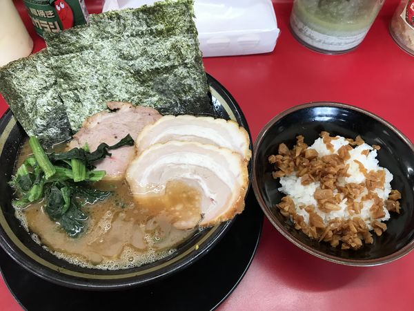 「ラーメン+バラチャーシュー」@家系ラーメン 王道家の写真