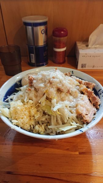 「油そば 大  チャーシュー  野菜マシ  ニンニク  油」@連の写真