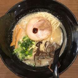 釜炊き豚骨ラーメン