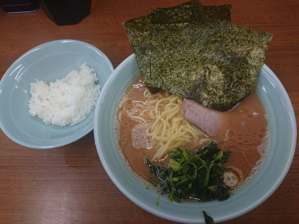 「ラーメン 並」@横浜ラーメン 武蔵家 北千住店の写真