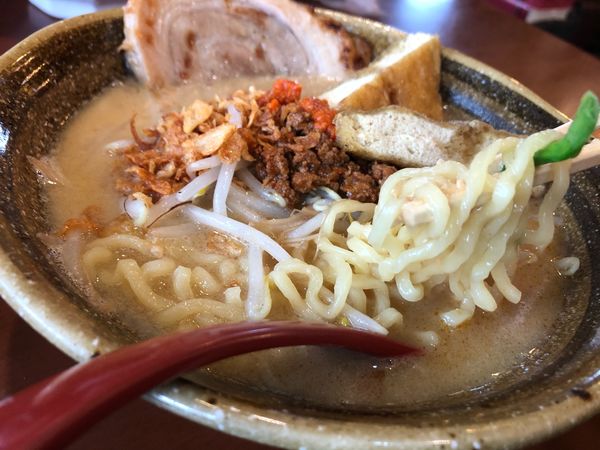「新潟味噌ラーメン+炙りチャーシュー1012円」@麺場 田所商店 千葉北店の写真