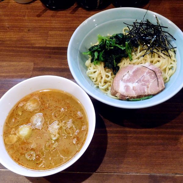 「つけ麺（麺1.5玉 辛ダレ 750円）」@横浜家系 せいせき家の写真
