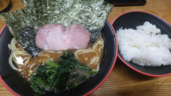 「ラーメン、海苔、ライス」@麺家 紫極の写真