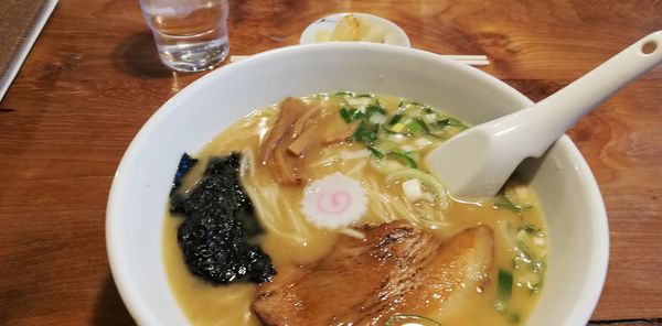「バカうまラーメン中(800円)」@自然派ラーメン 花の季の写真