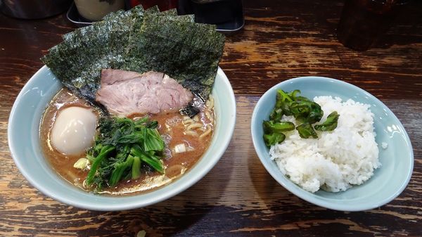 「のり半熟味玉ラーメン（850円）」@らーめん武道家 口の写真