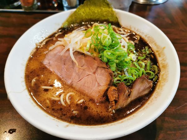 「ラーメン」@なんつッ亭 参 川崎店の写真