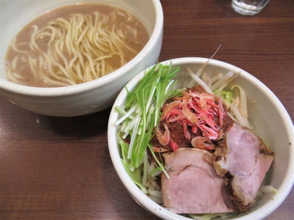 「ハーフラーメン（750円）＋【限定】桜海老べジ（100円）」@麺処 一笑の写真