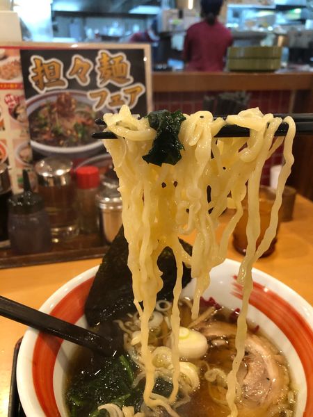 「ラーメン」@こだわりらーめん しせん 赤堀店の写真