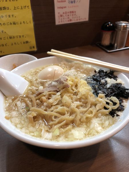 「背脂生姜ラーメン　煮卵TP」@煮干し中華そば 山形屋の写真