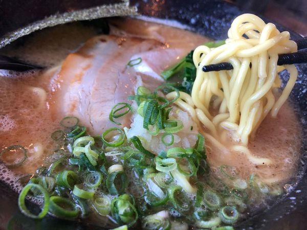 「鶏白湯ラーメン　780円」@六代目 麺処「まるは」極 西船橋店の写真
