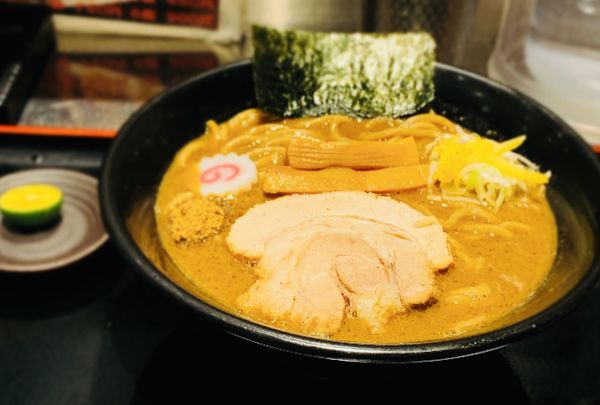 「【限定】濃厚中華そば（￥900）＋スダチ（￥50）」@松戸富田麺絆の写真