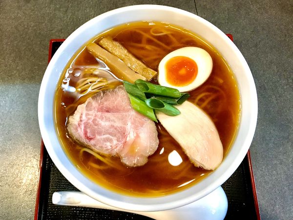 「丸鶏醤油らぁ麺」@らぁ麺 幸跳の写真