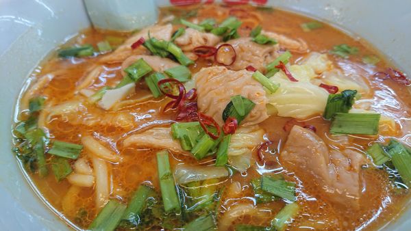 「極旨もつ味噌ラーメン」@山岡家 川島店の写真