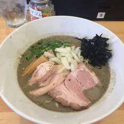 濃厚煮干らーめん