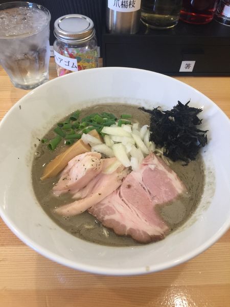 「濃厚煮干らーめん」@煮干らーめん 川むらの写真