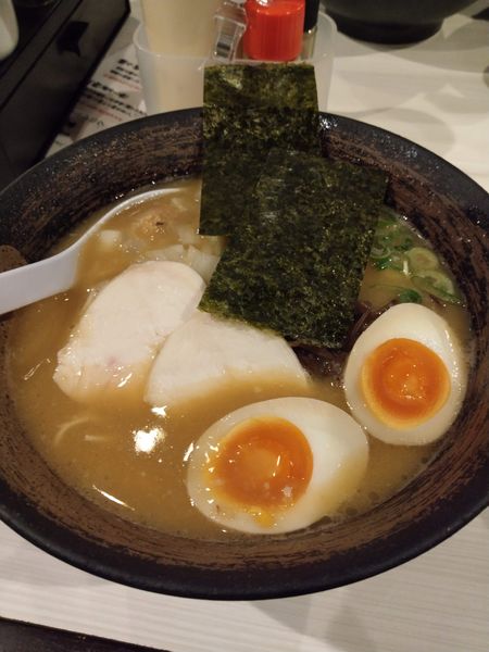 「濃厚鶏白湯そば（醤油）＋Aセット（鶏天丼）」@濃厚鶏そば 麺屋 武一 神戸本店の写真
