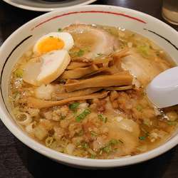 上味彩塩ラーメン