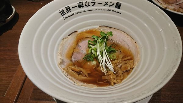 「WITCH'S RED」@世界一暇なラーメン屋の写真