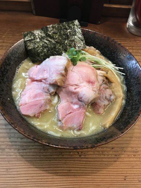 「濃厚牡蠣そば　チャーシュー　貝めし」@貝だしラーメン 貝ガラ屋の写真