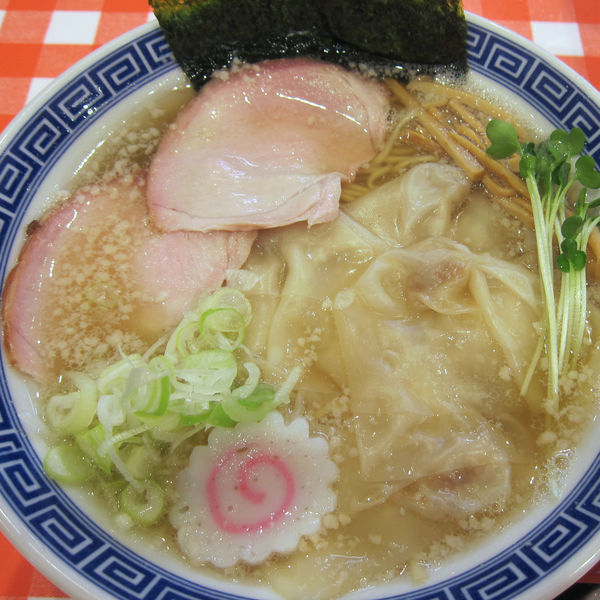 「塩煮干ワンタン麺 750円」@ぬーじボンボン ニュータイプの写真