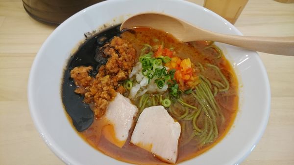 「チリトマラーメン（850円）＋小ライス（100円）」@チリトマラーメン THANKの写真