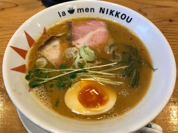 「鶏白湯しょうゆ　800円」@ラーメン にっこうの写真
