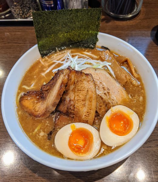「特製ラーメン　1,000円」@六三四屋 高津店の写真