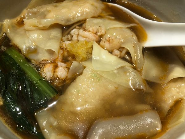 「甘えびらーめん（甘えびわんたん）＋甘えびわんたん」@真鯛らーめん 麺魚 神保町店の写真