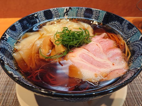 「肉わんたん中華そば」@柴崎亭の写真