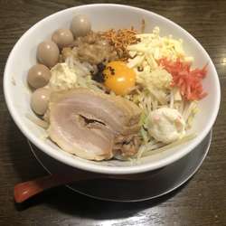 まぜそば中300g、うずらトッピング