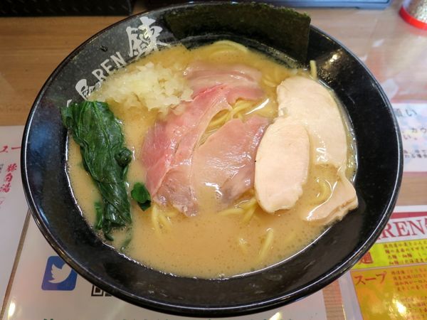 「豚白湯ラーメン ７８０円」@麺屋 錬の写真