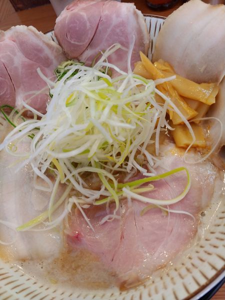 「濃厚鶏白湯チャーシュー」@わ河馬の写真