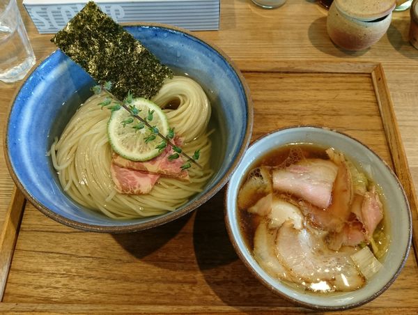 「昆布水のつけめん 醤油350g＋味玉」@YOKOKURA STOREHOUSEの写真