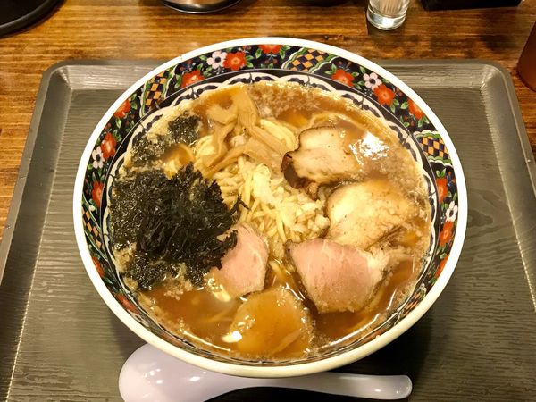 「チャーシューそば+岩海苔」@元祖鉄板式中華そば だが屋の写真