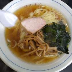 ラーメン 650円 餃子 300円