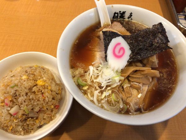 「正油焼豚麺 + 味玉 + ミニチャーハン」@支那そば 勝丸 目黒本店の写真