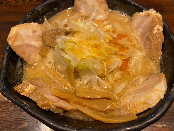「チャーシューメン（大盛り）：1050円」@麺や 蒼 AOIの写真